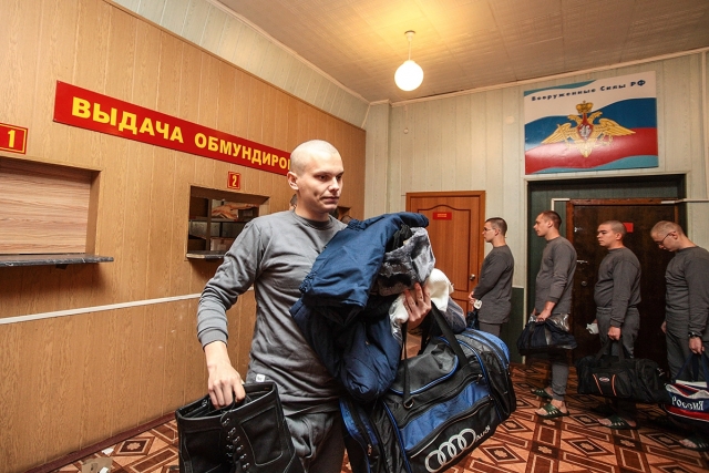 «Закажите автобус и отправьте»: Тефтелев рассказал, как нужно призывать челябинцев в армию